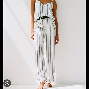 Babaton flowy wide leg silky pant